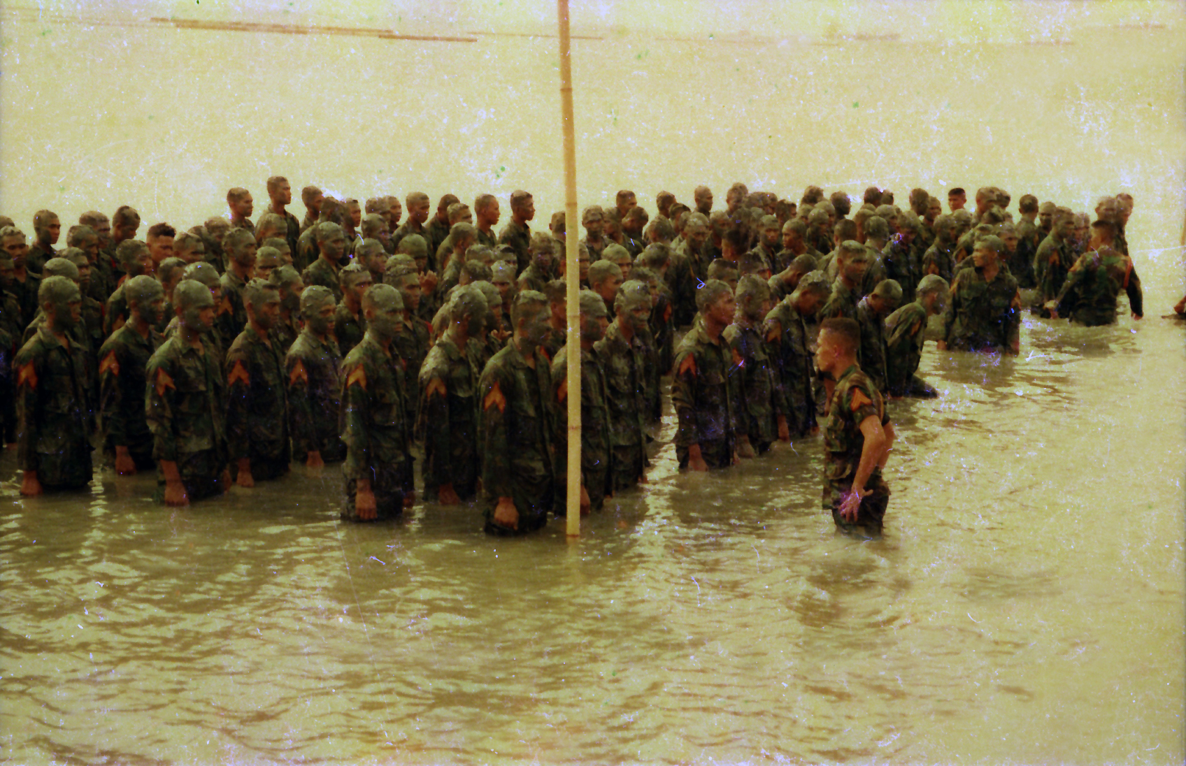 Penerimaan Capratar AAL angkatan 42 Tahun 1993 di Akademi Angkatan Laut Surabaya