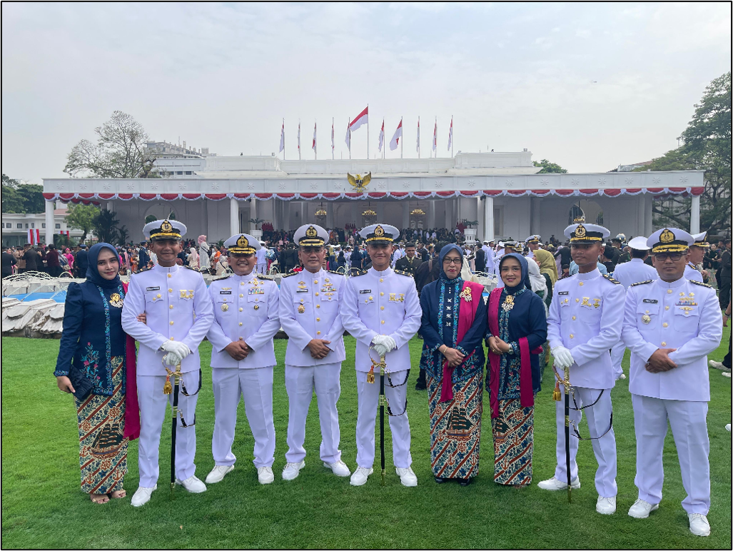 Anak-anak Keluarga Besar Morosaka Resmi Sandang Pangkat Letnan Dua TNI AL
