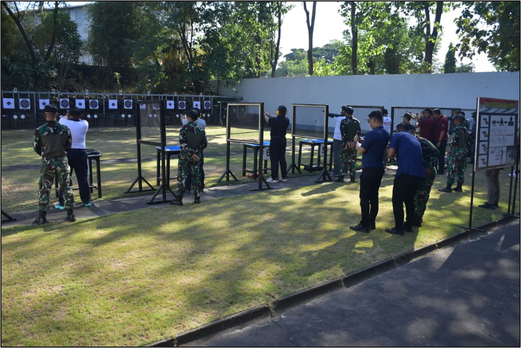 Perkuat Sinergitas TNI-Polri, Kodaeral VI Gelar Fun Shooting  Akabri 1996 "Bharatasena"